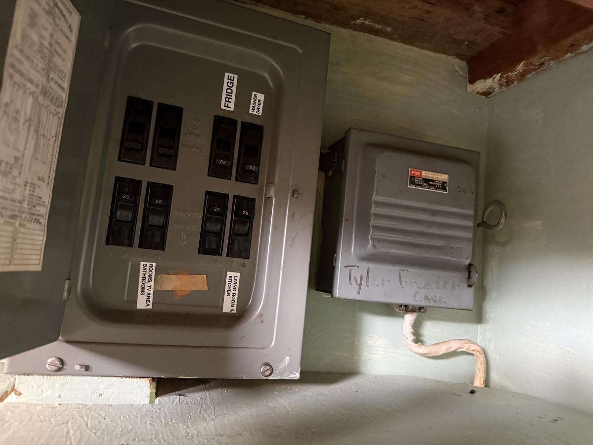 Old residential electrical panel before upgrade - Oahu, Hawaii